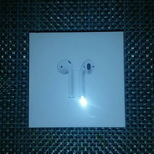 BRAND NEW, NEVER OPENED APPLE AIRPODS